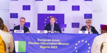 Chief Observer Barry Andrews is flanked by some members of the observer team at the presentation of the report. Credit: EUinNigeria/Twitter
