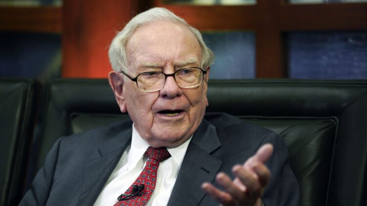 Warren Buffett Opposes Building Family Wealth Empires, Contributes $1.1 Billion to Philanthropy