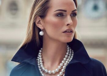 The Subtle Art of Accessorizing for Success: Elevate Your Professional Style